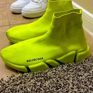 Lime green Balenciagas 9+